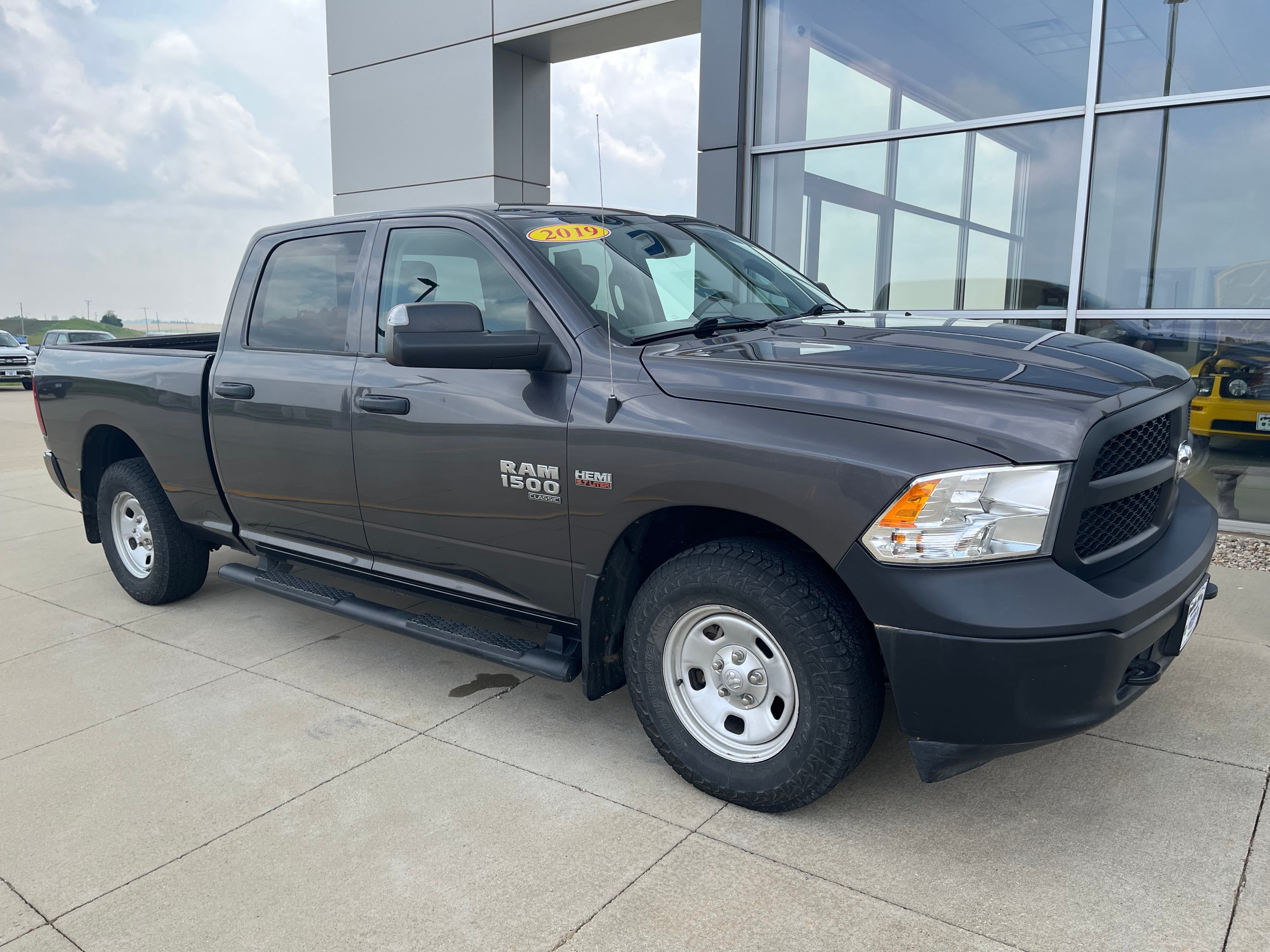 2019 RAM 1500 Classic Tradesman