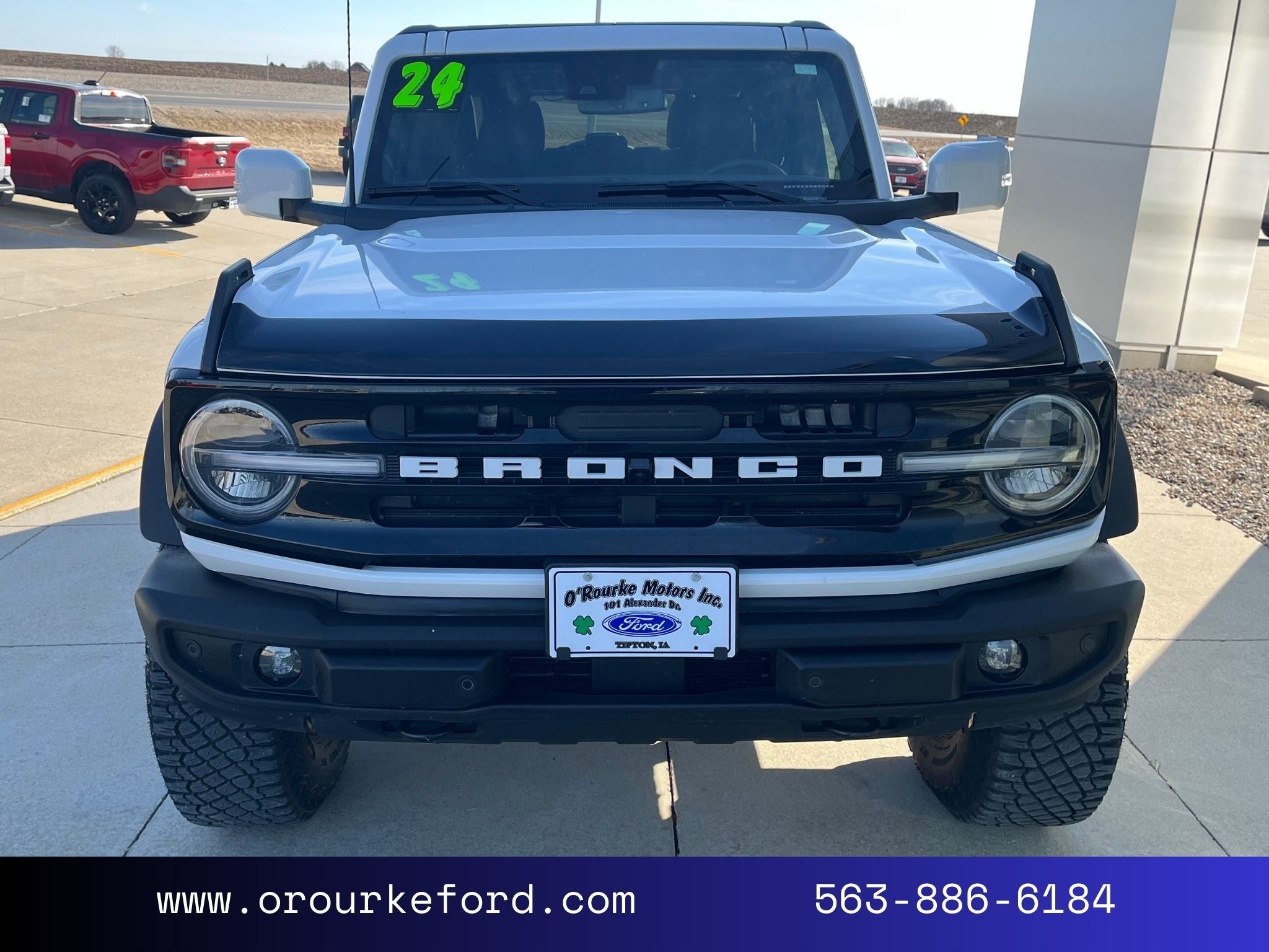 2024 Ford Bronco Outer Banks