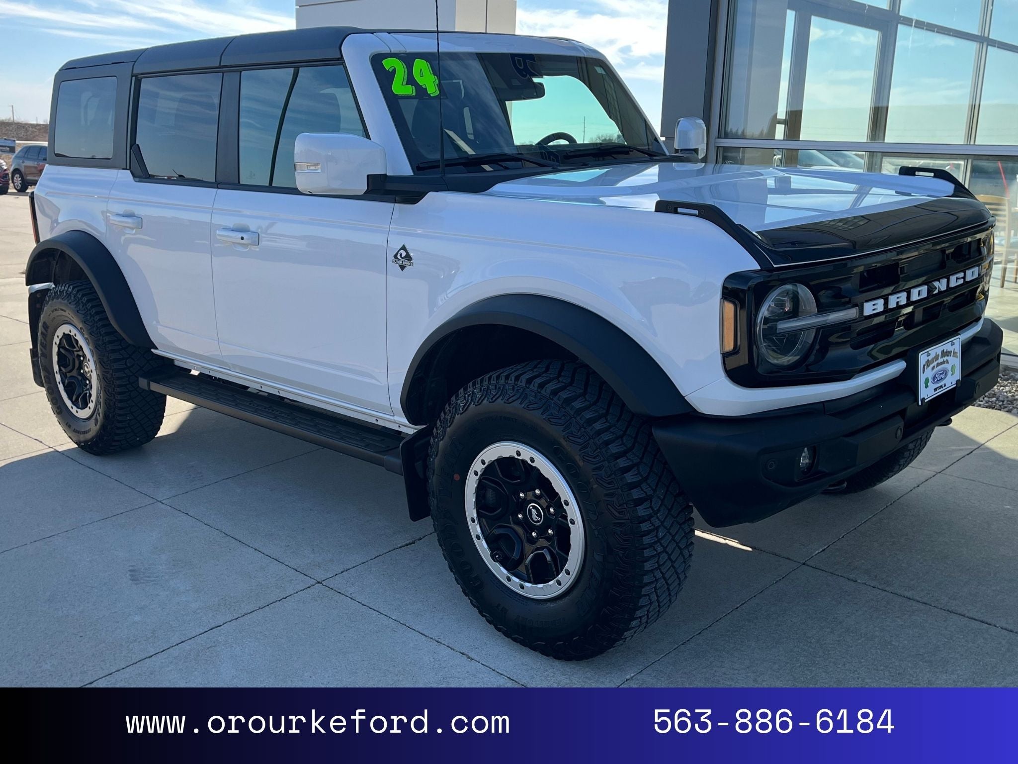2024 Ford Bronco Outer Banks