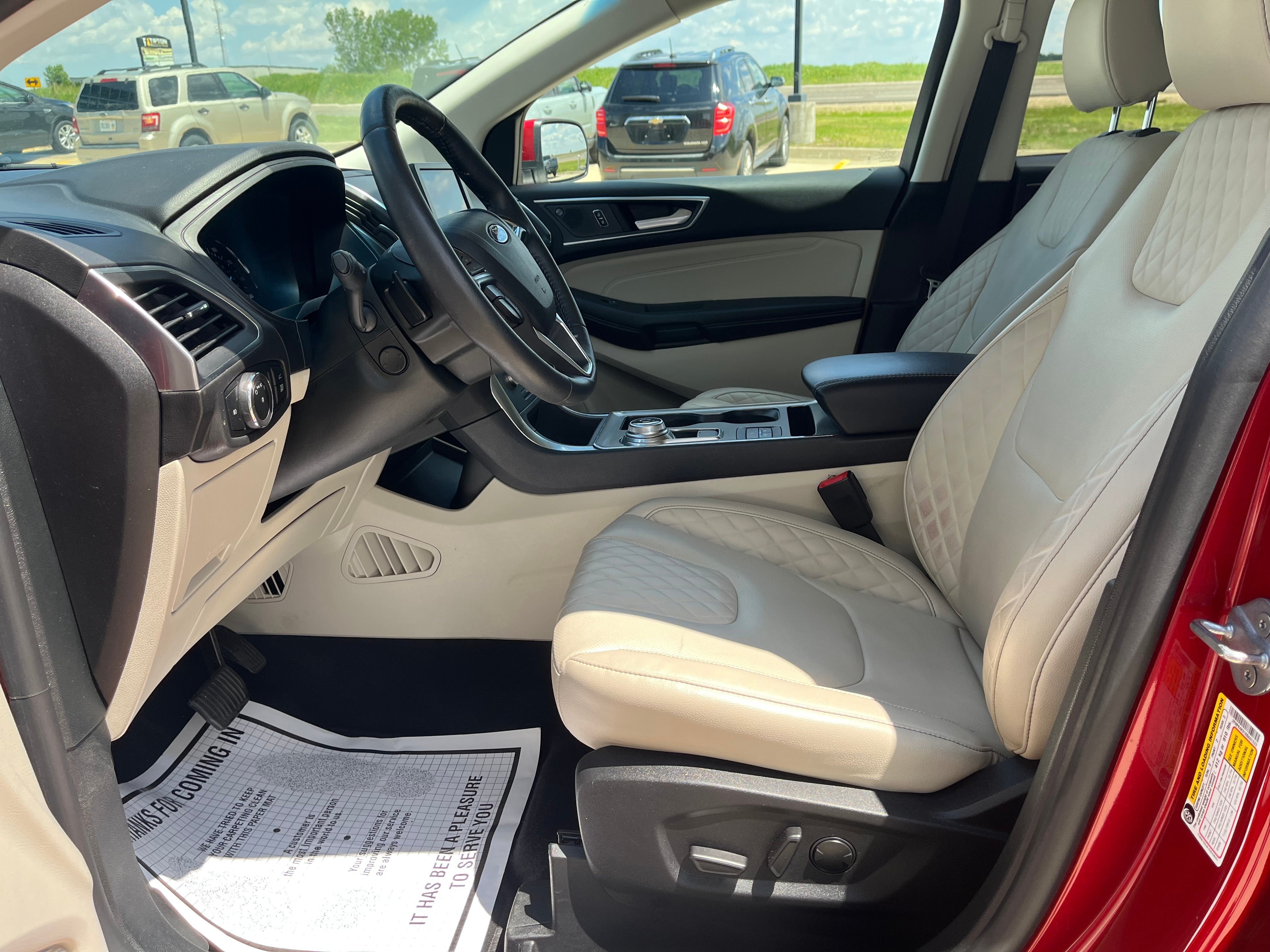 2024 Ford Edge Titanium